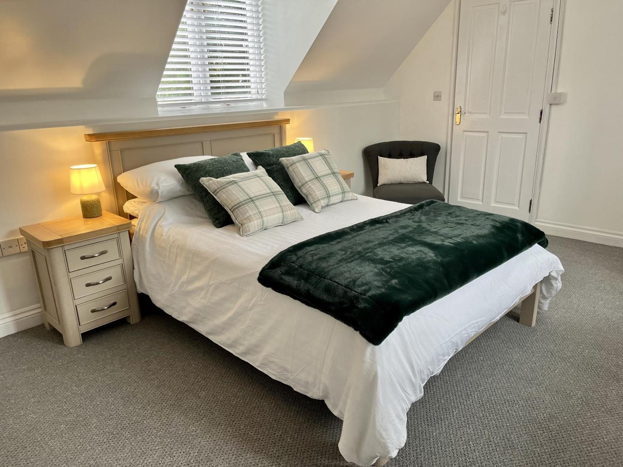 The Coach House - With Hot Tub Villa St. Austell Room photo