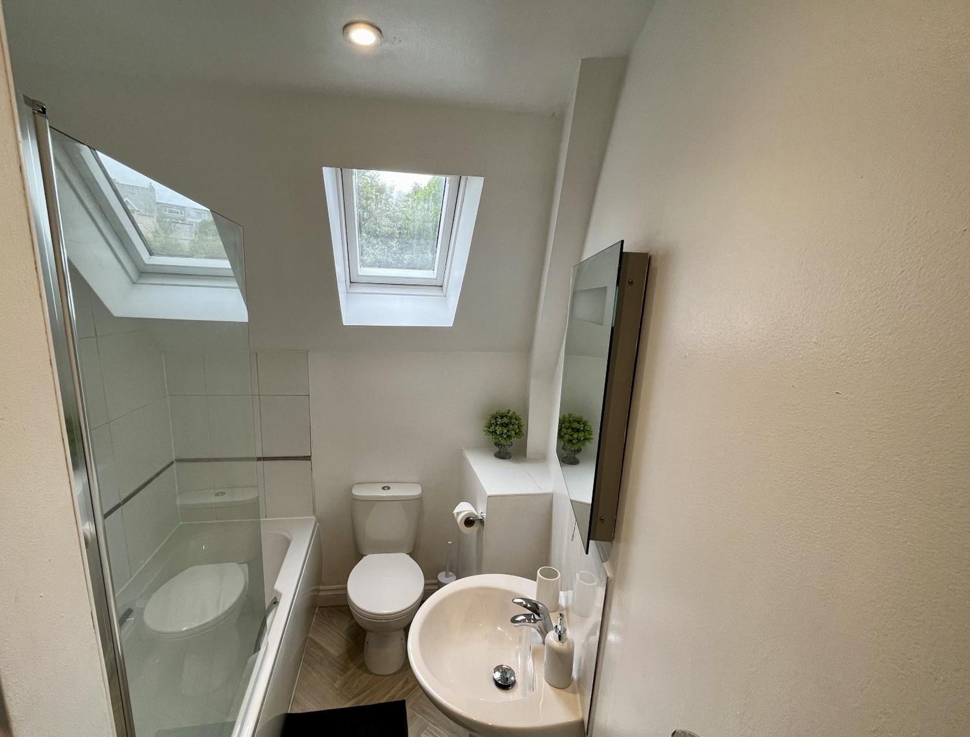 The Coach House - With Hot Tub Villa St. Austell Room photo